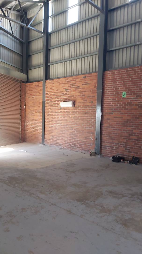 To Let commercial Property for Rent in Fairview Eastern Cape